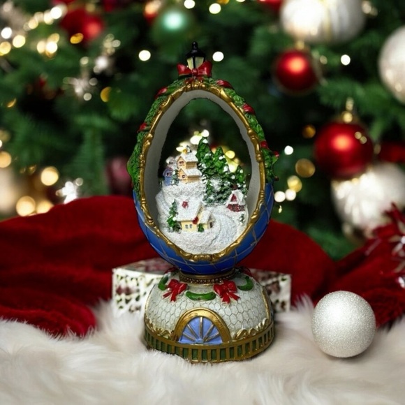 Christmas Music Box Egg Ornamental- Plays “We Wish You A Merry X-mas” Home Trees - Picture 12 of 13